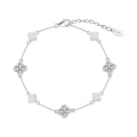 925 silver clover pearl bracelet featuring luminous shell pearls in rhodium finish